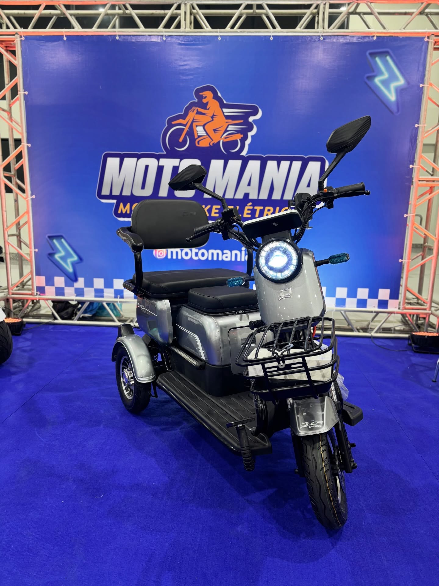 Motocicleta Premium Moto Mania CG